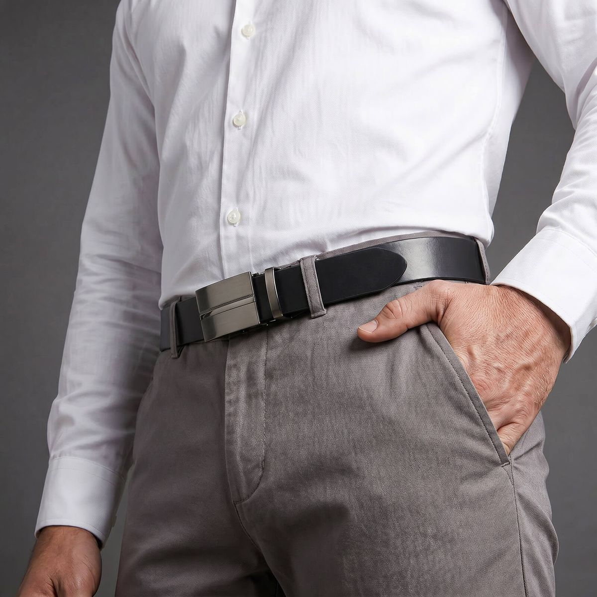 Hemd, Gürtel, Hose, Leder?,
