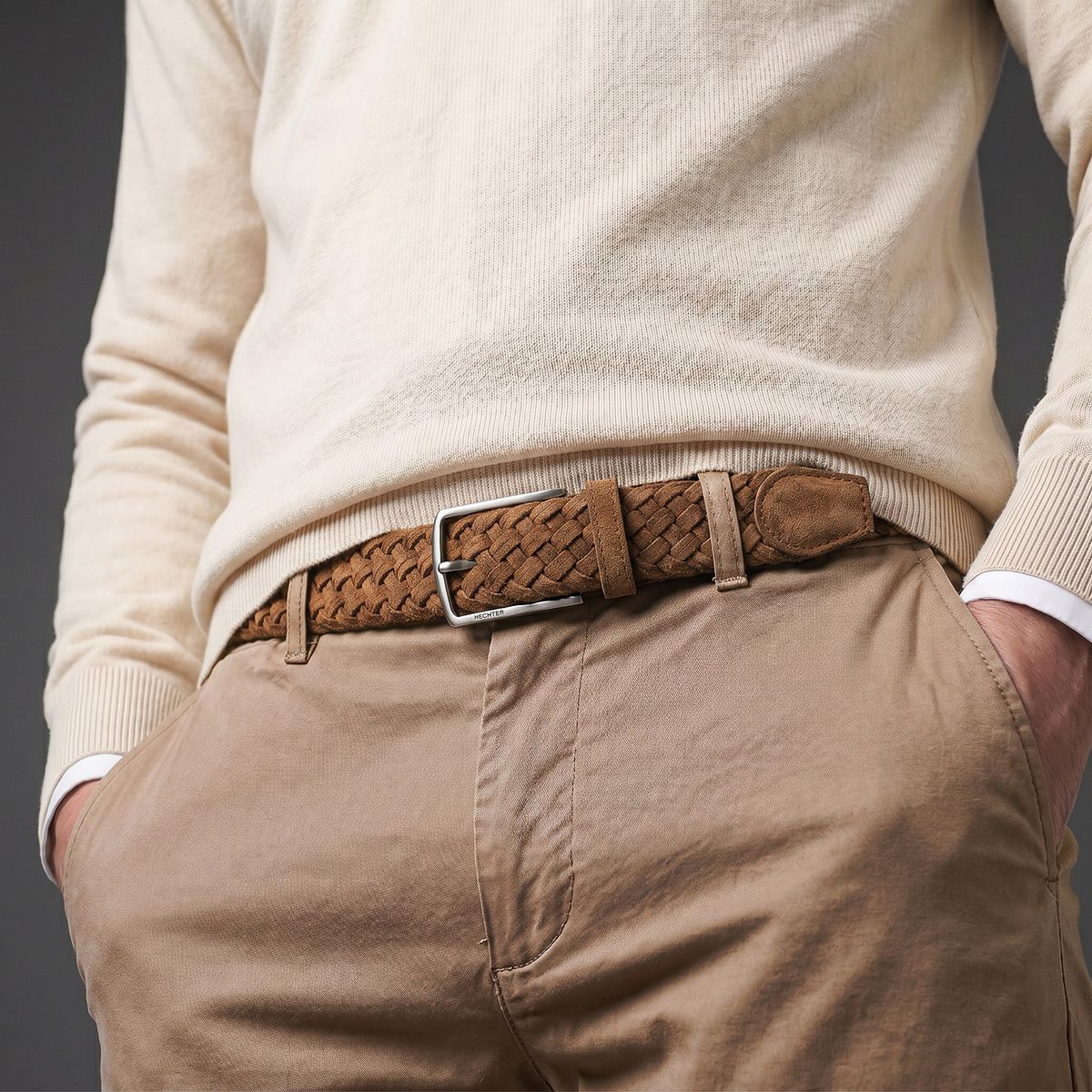 Kombination, Strickpullover, Gürtel, Chinos, beige, HECHTER Paris Herren Veloursleder-Flechtgürtel aus 100% Echtleder cognac