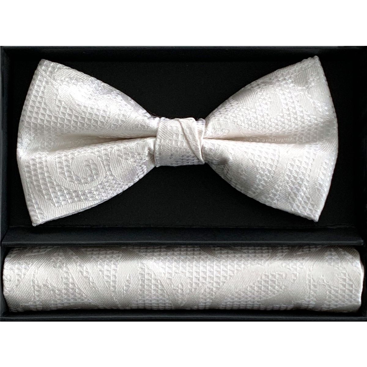 LINDENMANN Set Einstecktuch und Fliege für Herren LINDENMANN Set Herren Einstecktuch und Fliege Accessoire für Männer beige